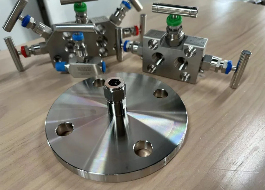 Crestflo stainless steel instrumentation valves